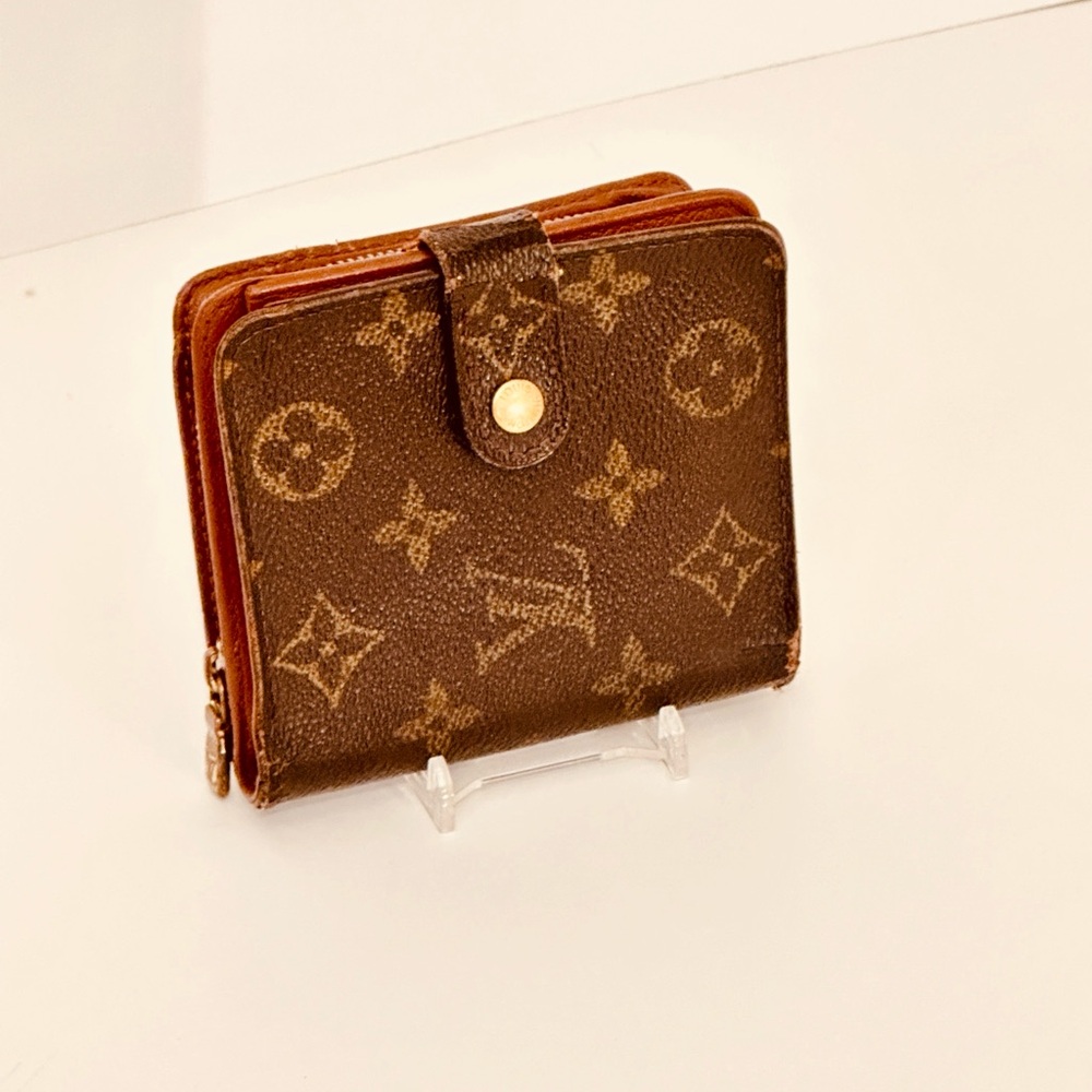 Louis Vuitton Tan and Brown Monogram Wallet compact wallet - Picture 10 of 13